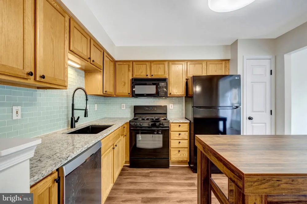 7057 SAUVAGE LANE Gainesville, VA 20155