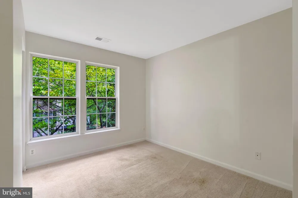 7057 SAUVAGE LANE Gainesville, VA 20155