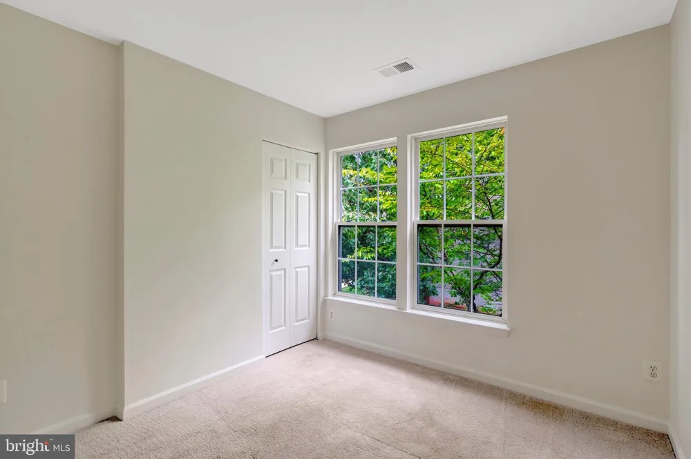 7057 SAUVAGE LANE Gainesville, VA 20155
