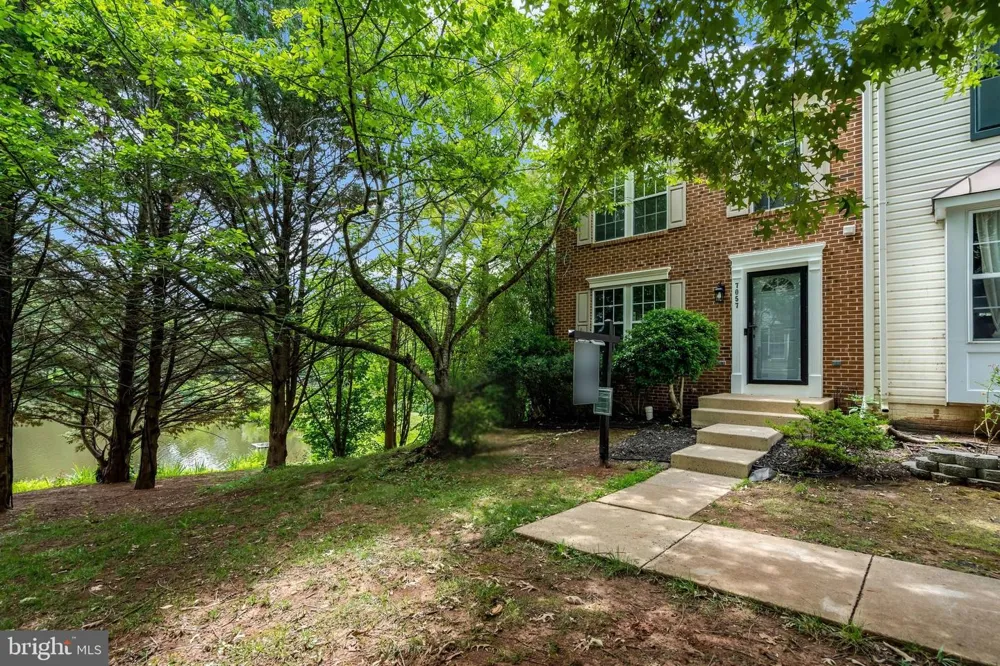 7057 SAUVAGE LANE Gainesville, VA 20155