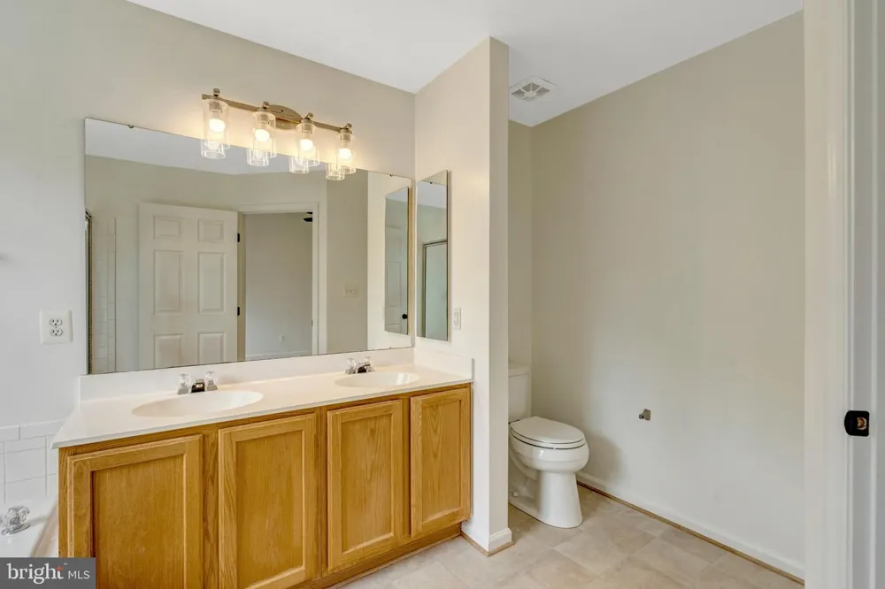 7057 SAUVAGE LANE Gainesville, VA 20155