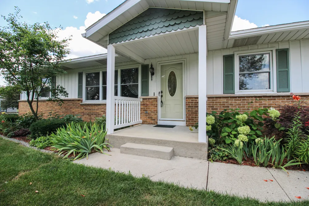 246 S Nottawa Street Mendon, MI 49072