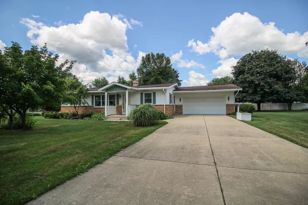 246 S Nottawa Street Mendon, MI 49072