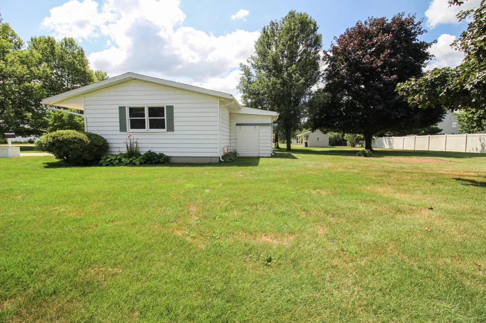246 S Nottawa Street Mendon, MI 49072