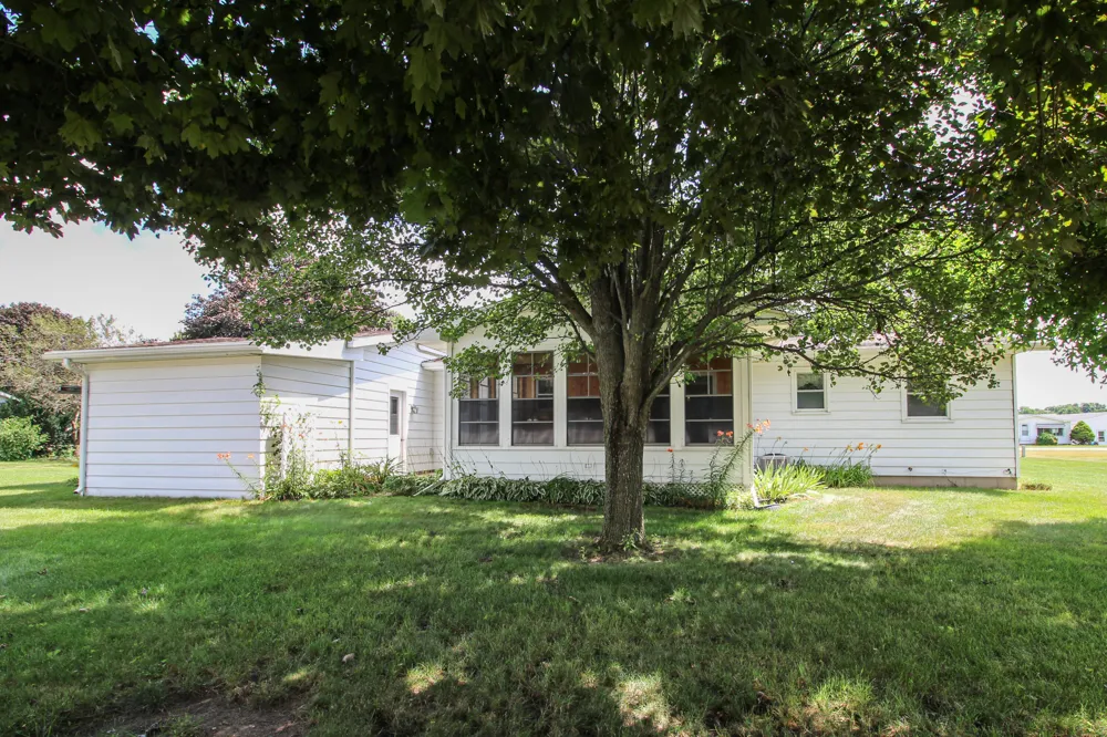 246 S Nottawa Street Mendon, MI 49072