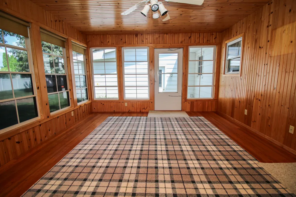 246 S Nottawa Street Mendon, MI 49072