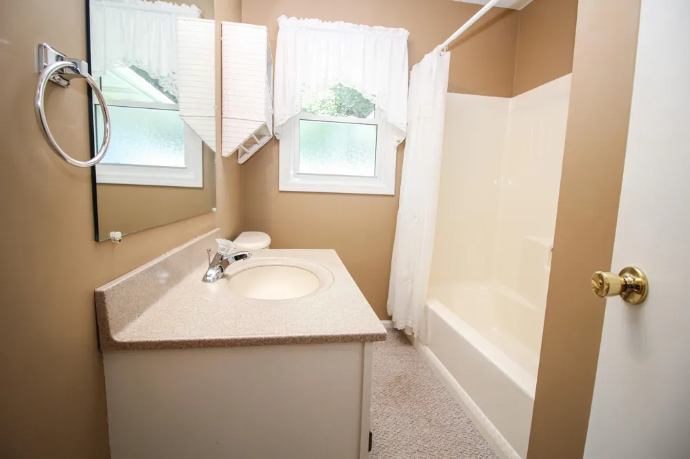 246 S Nottawa Street Mendon, MI 49072