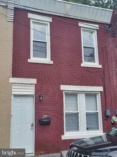 40 E ASHMEAD STREET