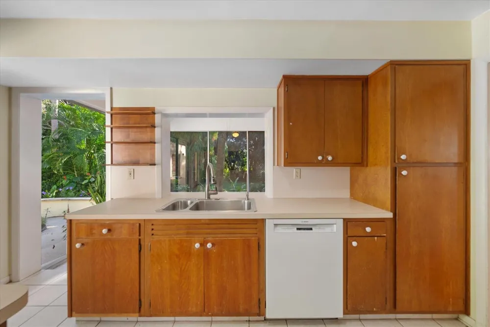 2422 Via Lucindia Drive Sewalls Point, FL 34996