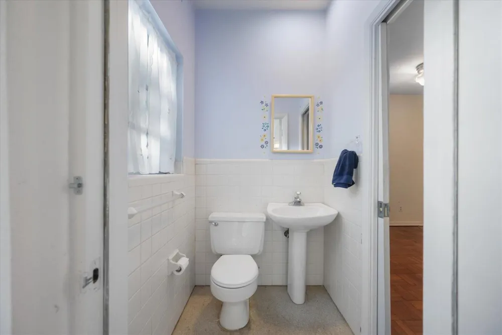 2422 Via Lucindia Drive Sewalls Point, FL 34996