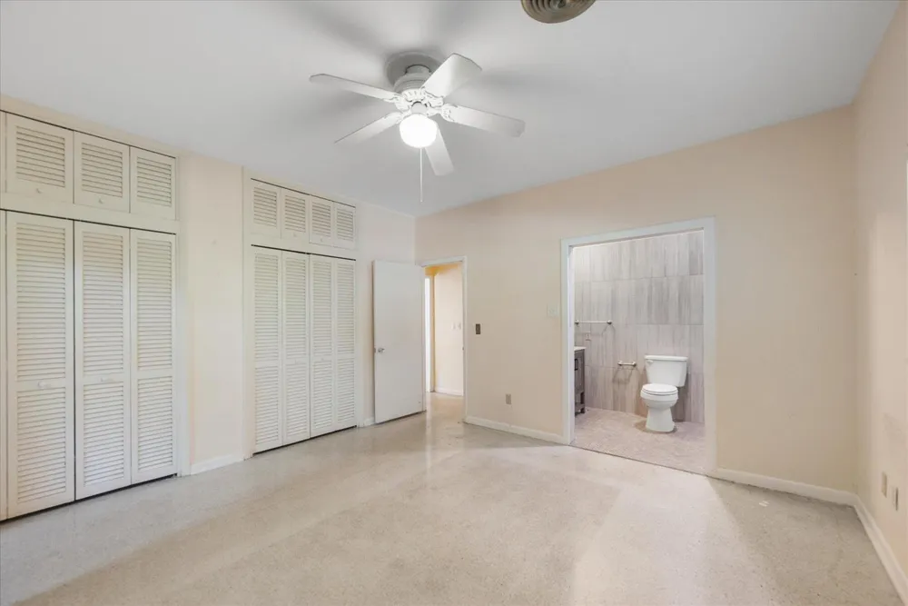 2422 Via Lucindia Drive Sewalls Point, FL 34996