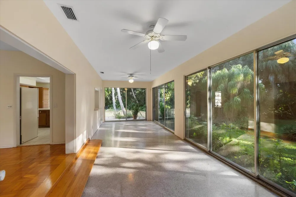 2422 Via Lucindia Drive Sewalls Point, FL 34996