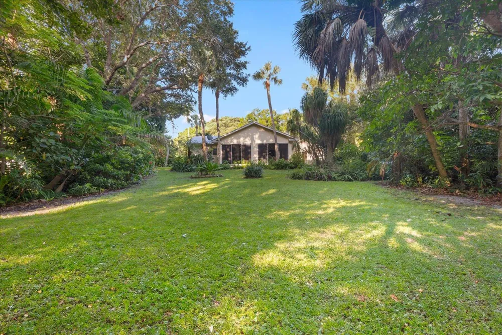 2422 Via Lucindia Drive Sewalls Point, FL 34996