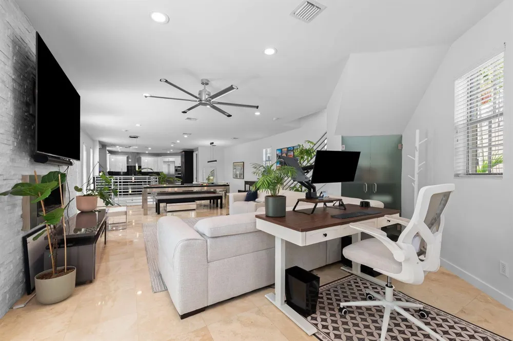 814 SW 10TH STREET #814 Fort Lauderdale, FL 33315