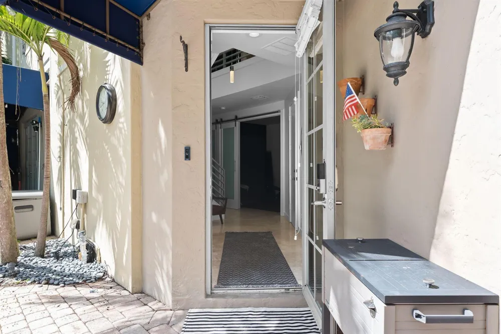 814 SW 10TH STREET #814 Fort Lauderdale, FL 33315