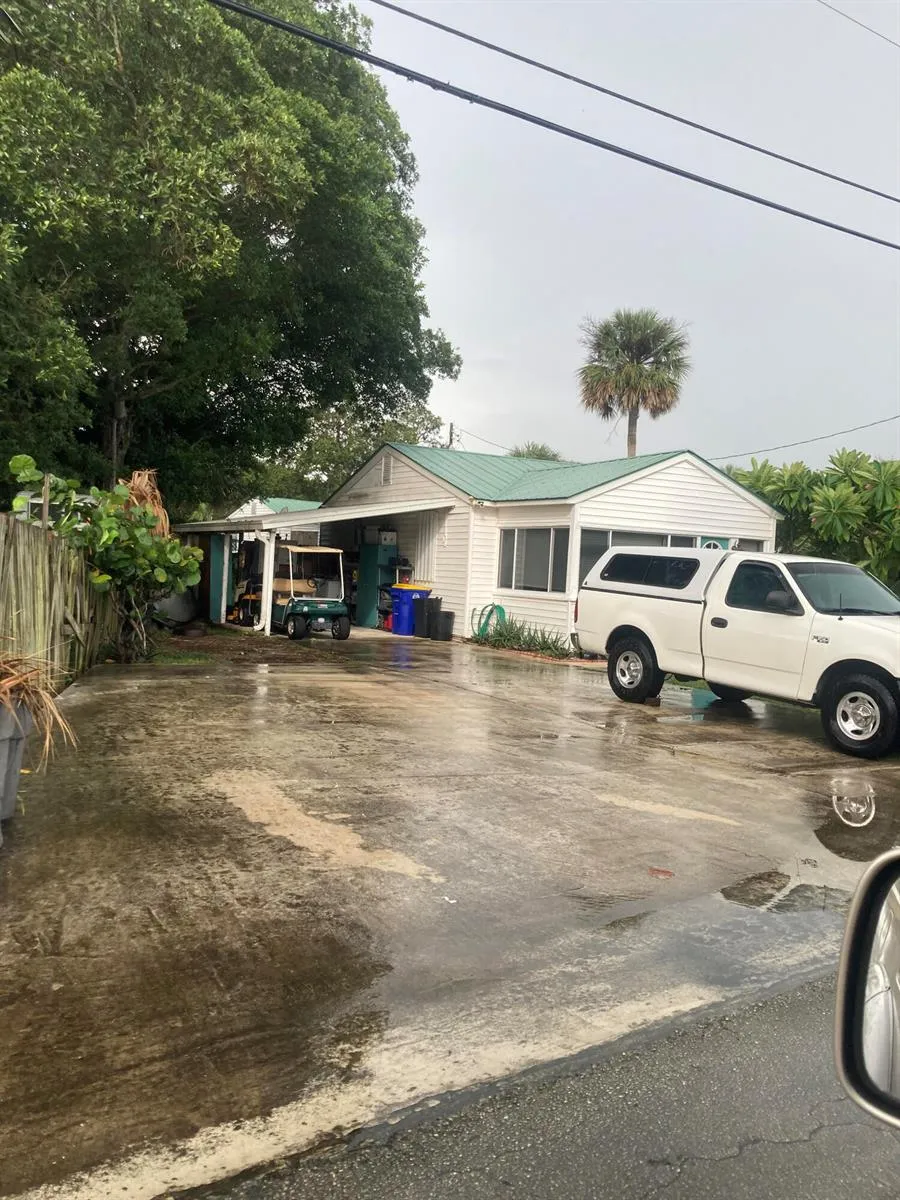 2472 NE Pine Avenue Jensen Beach, FL 34957