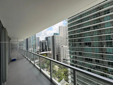 1111 SW 1st Ave #2015-N