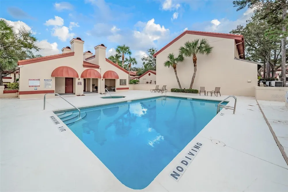 3460 COUNTRYSIDE BOULEVARD #60 Clearwater, FL 33761