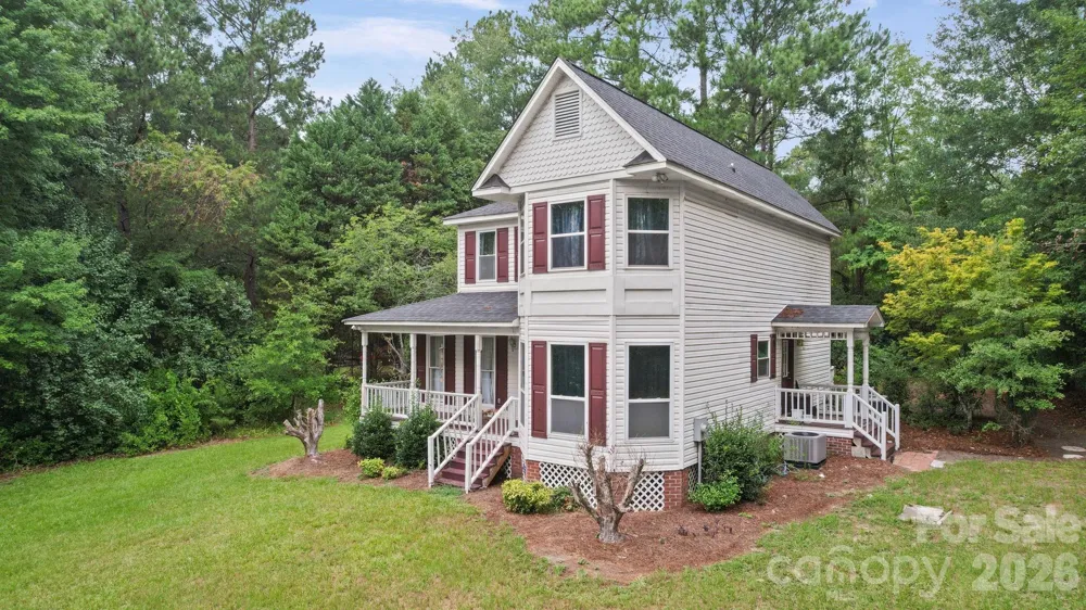 261 Lakeside Drive Hartsville, SC 29550