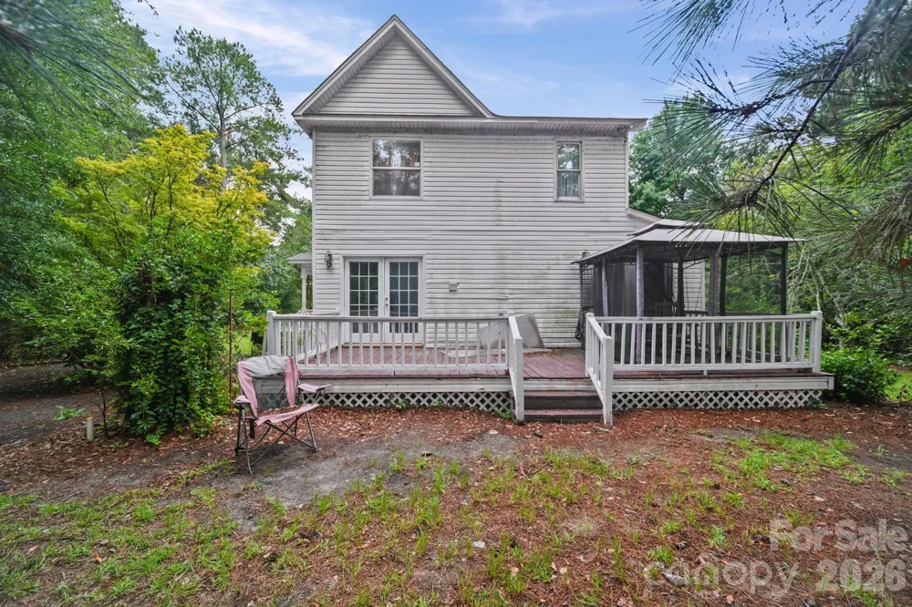 261 Lakeside Drive Hartsville, SC 29550