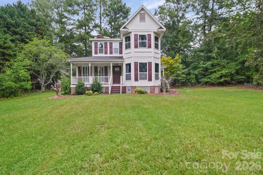 261 Lakeside Drive Hartsville, SC 29550