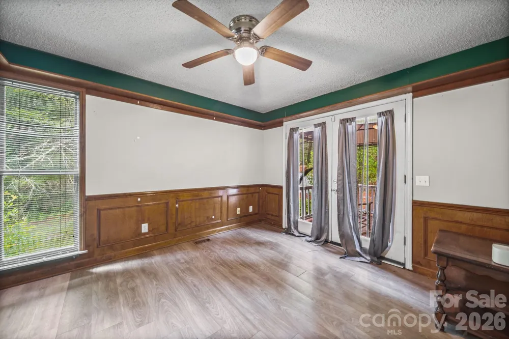 261 Lakeside Drive Hartsville, SC 29550