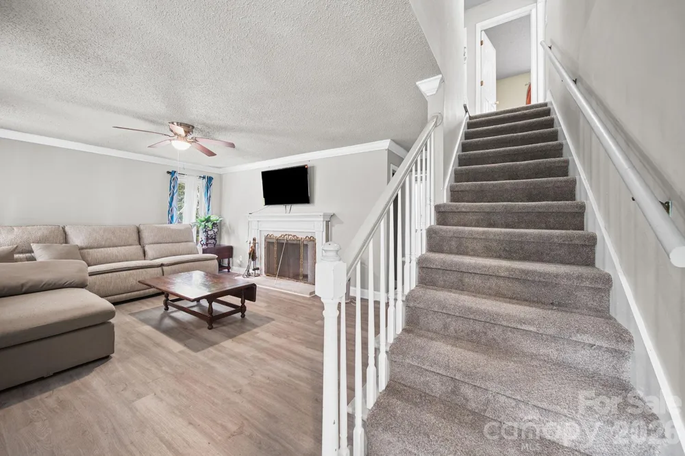 261 Lakeside Drive Hartsville, SC 29550
