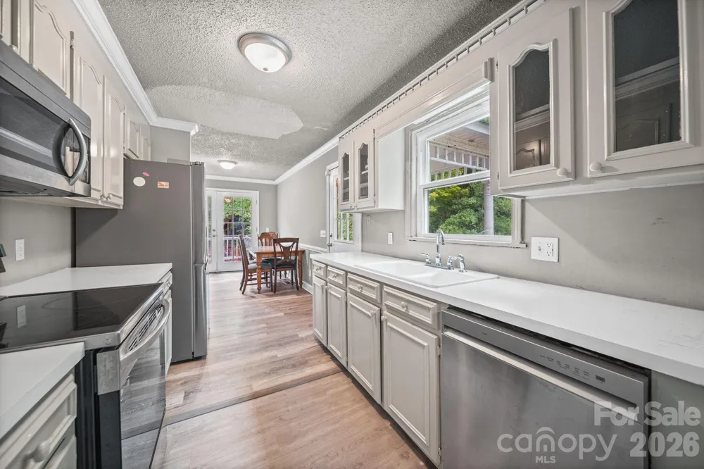 261 Lakeside Drive Hartsville, SC 29550