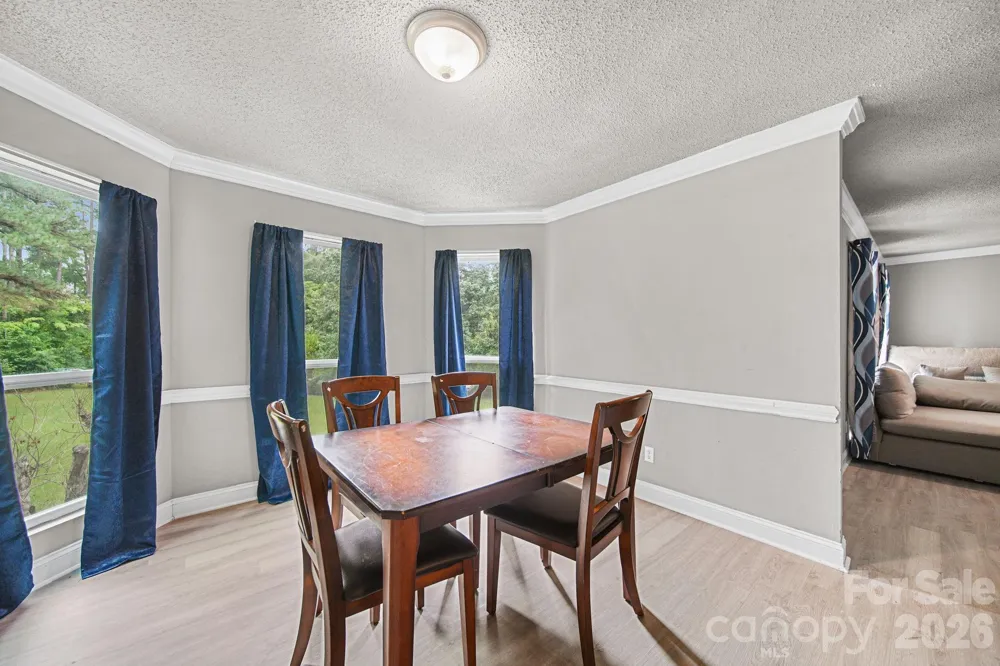 261 Lakeside Drive Hartsville, SC 29550