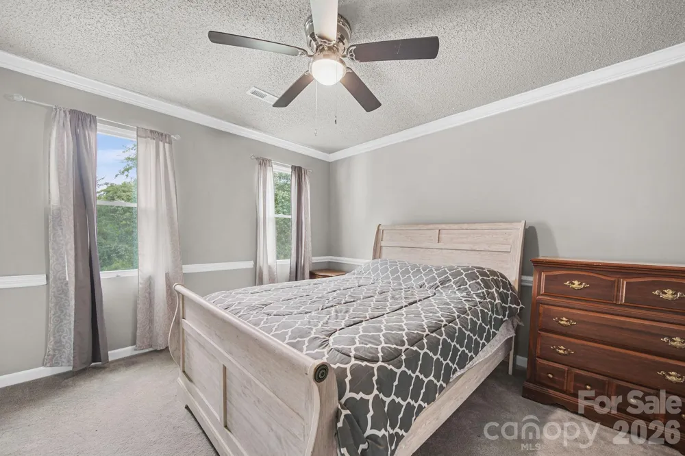 261 Lakeside Drive Hartsville, SC 29550