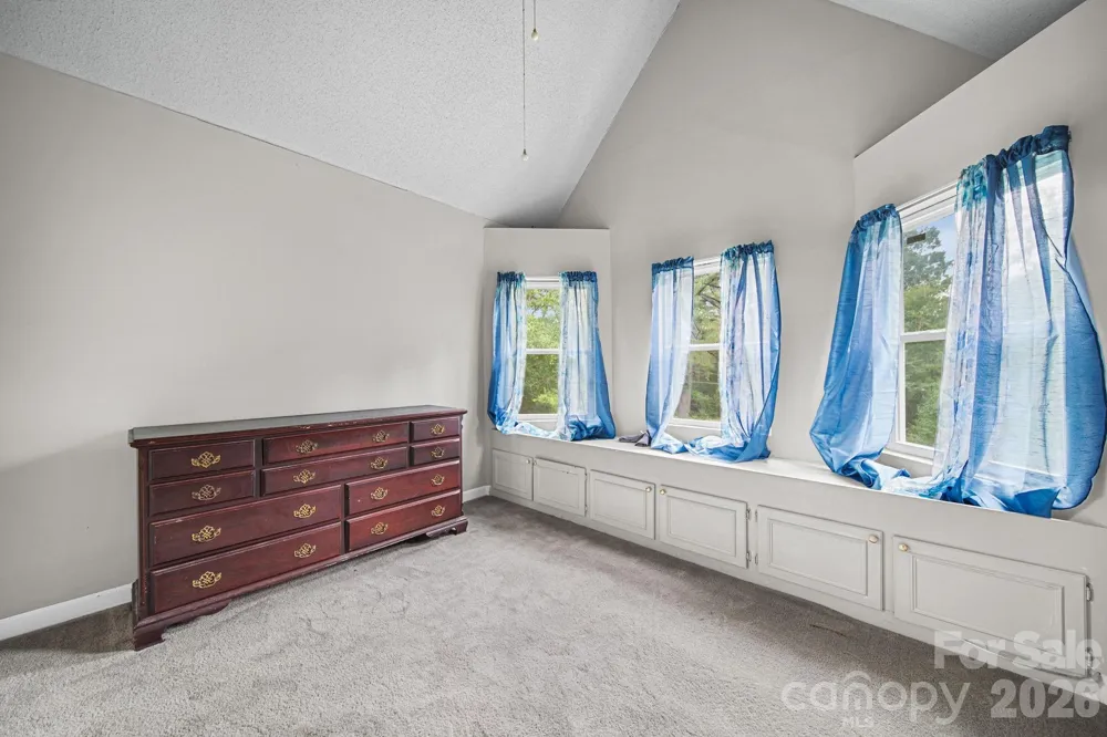 261 Lakeside Drive Hartsville, SC 29550