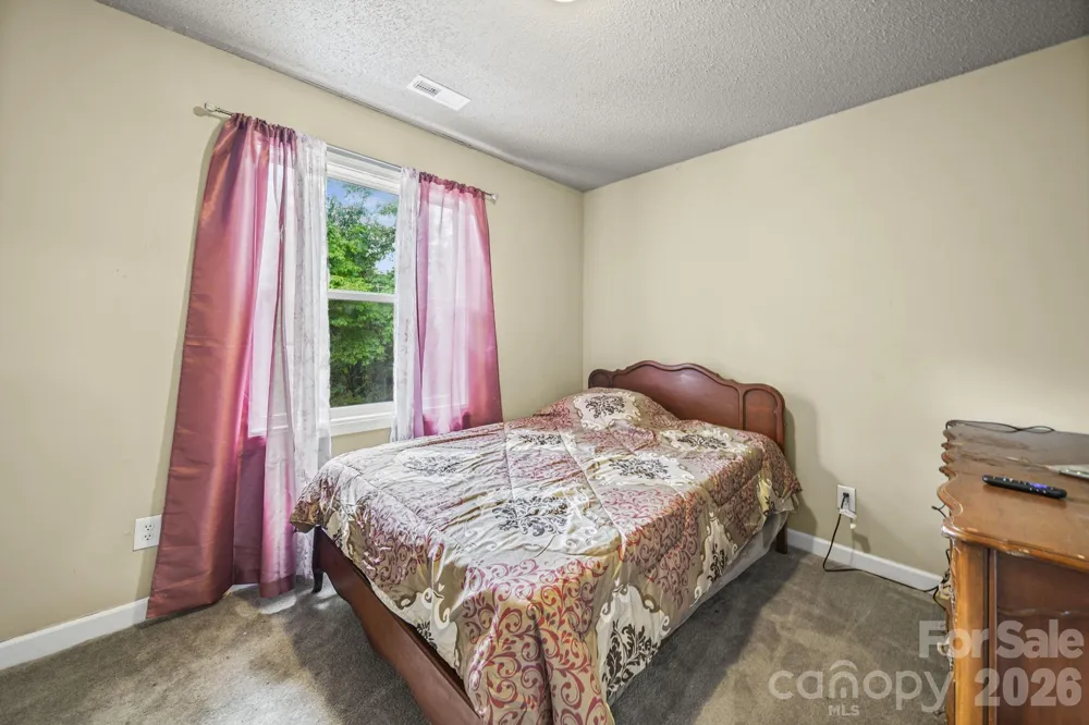 261 Lakeside Drive Hartsville, SC 29550