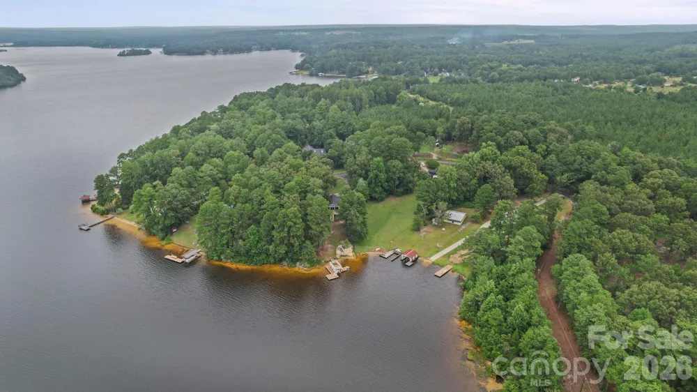 261 Lakeside Drive Hartsville, SC 29550