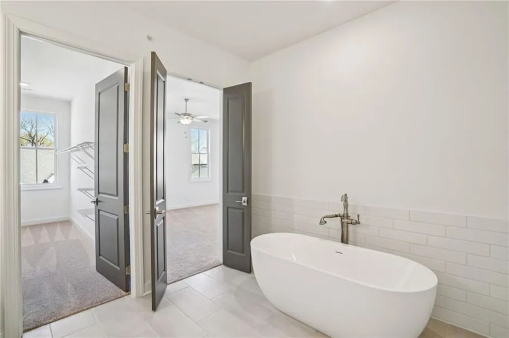 4527 Watervale Way #271 Peachtree Corners, GA 30092