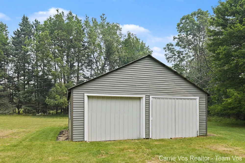 3251 E 46 ROAD Cadillac, MI 49601