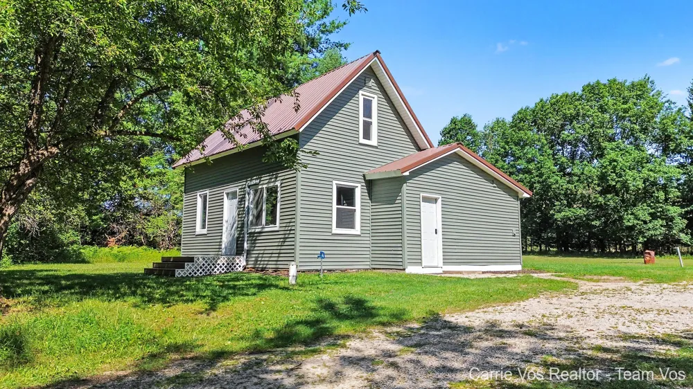3251 E 46 ROAD Cadillac, MI 49601