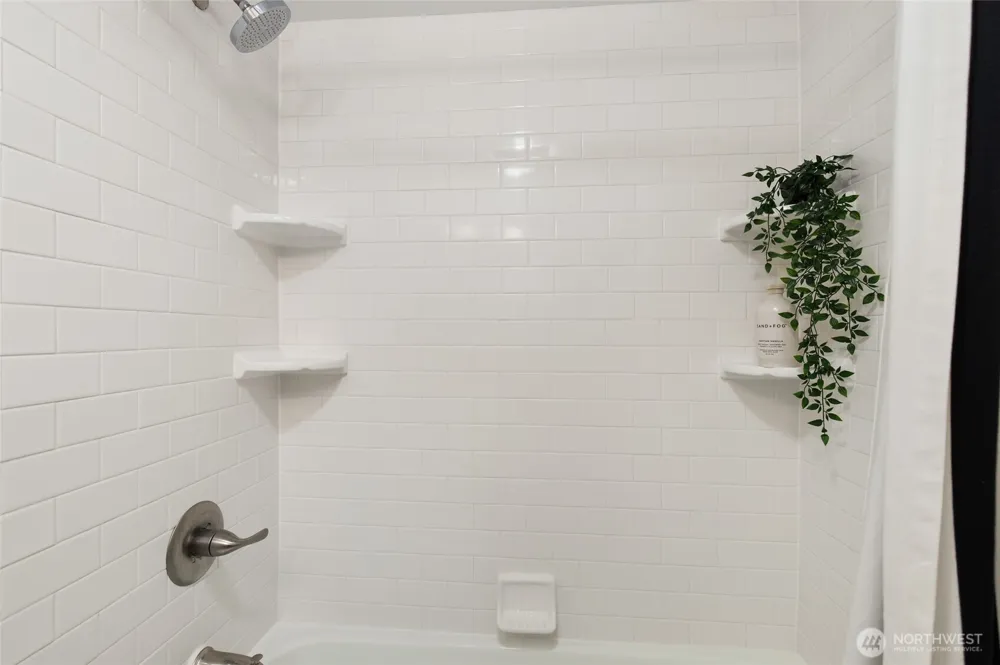 1017 Minor Avenue #205 Seattle, WA 98104