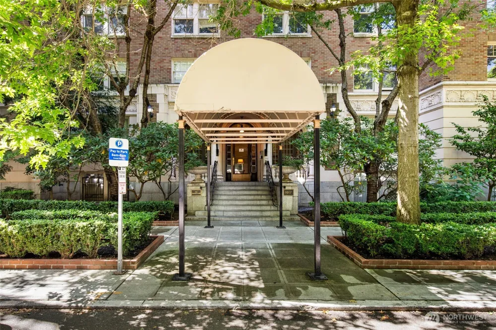 1017 Minor Avenue #205 Seattle, WA 98104