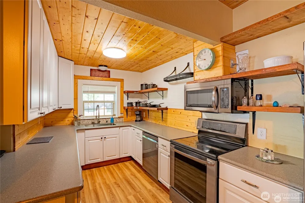 1454 Old Hwy 97 Malott, WA 98829