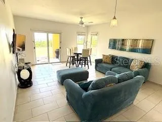 CANDELERO DRIVE PALMAS DORADAS #519 Humacao, PR 00791