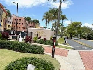 CANDELERO DRIVE PALMAS DORADAS #519 Humacao, PR 00791