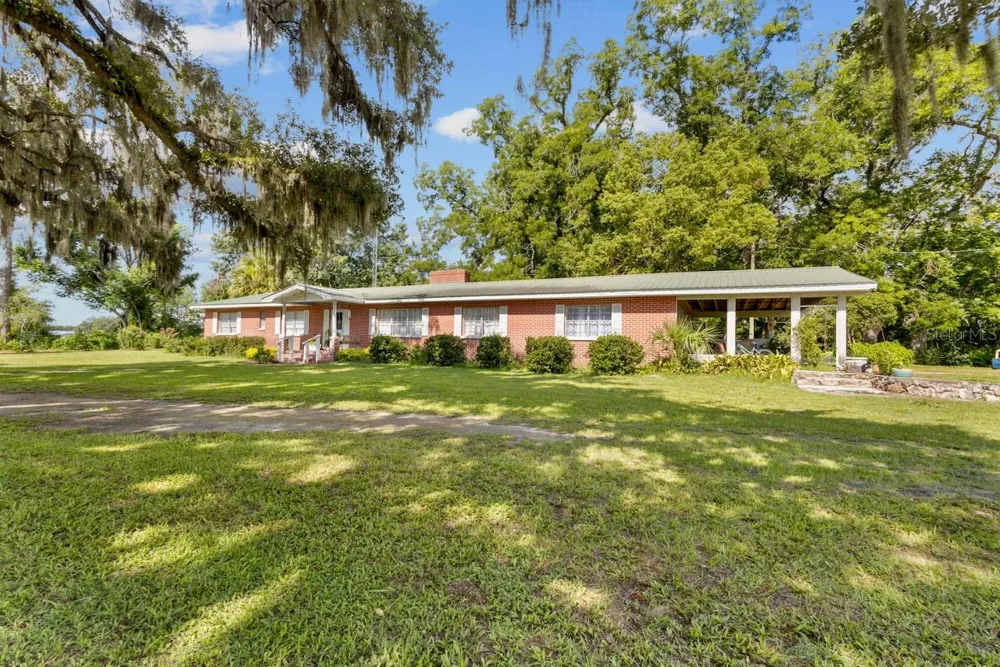 18951 SE 15TH STREET Williston, FL 32696