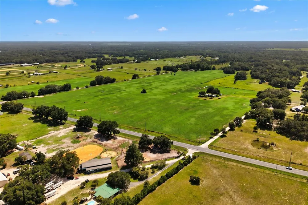 18951 SE 15TH STREET Williston, FL 32696