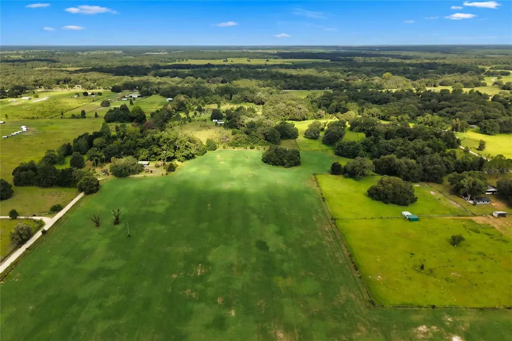 18951 SE 15TH STREET Williston, FL 32696