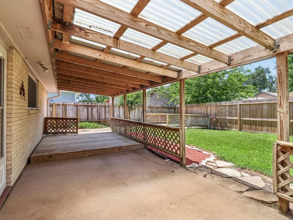 5110 Geneva Drive Friendswood, TX 77546