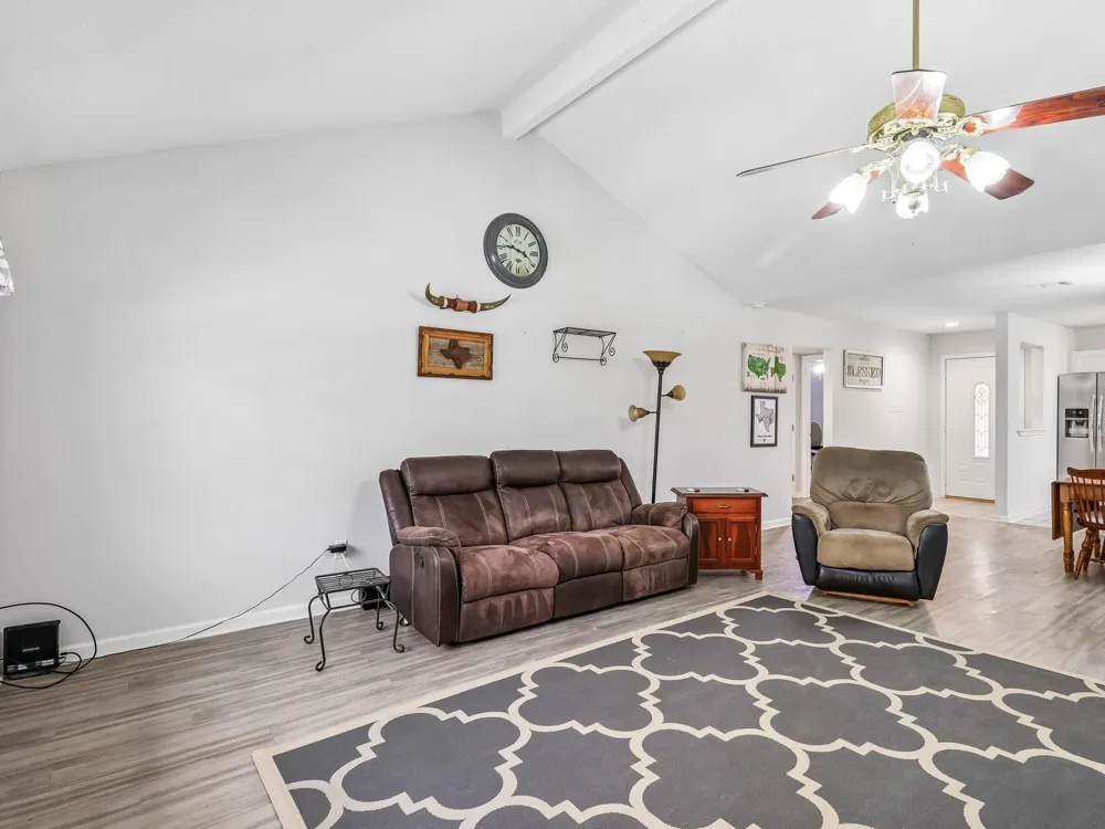 5110 Geneva Drive Friendswood, TX 77546