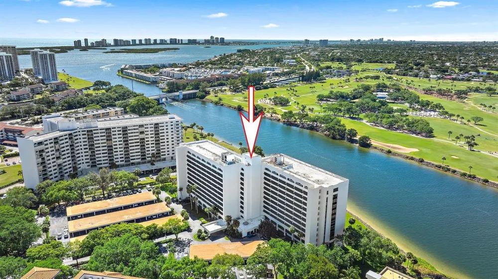 356 GOLFVIEW ROAD #405 North Palm Beach, FL 33408