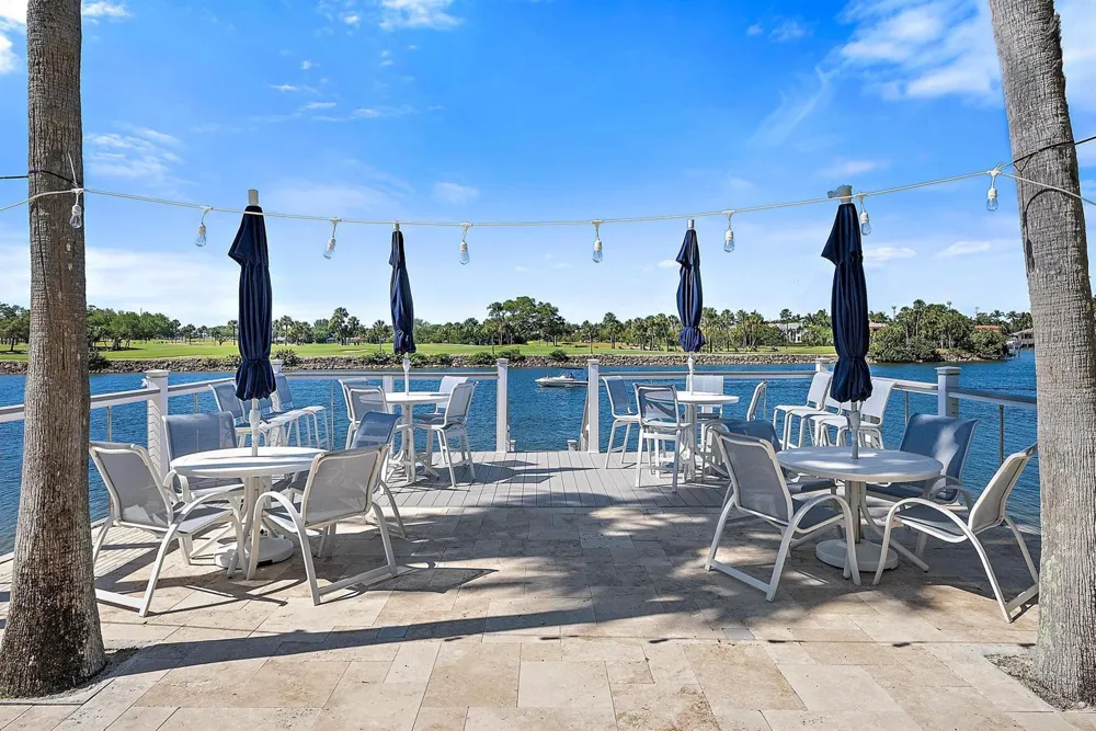 356 GOLFVIEW ROAD #405 North Palm Beach, FL 33408