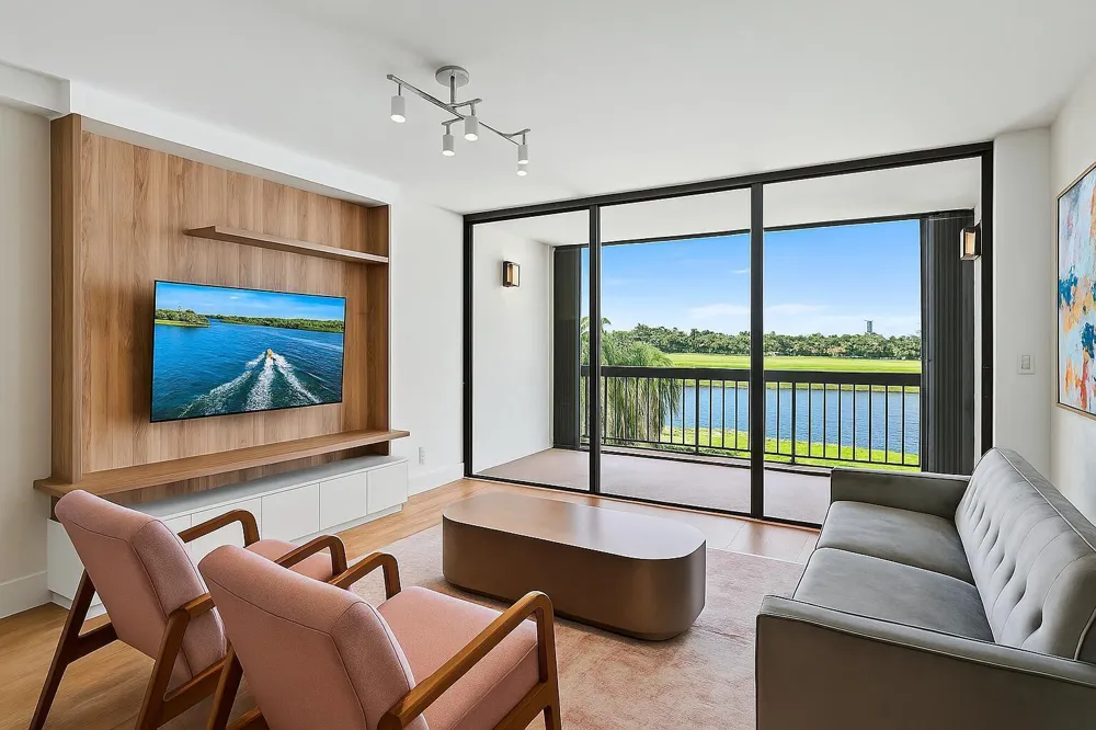 356 GOLFVIEW ROAD #405 North Palm Beach, FL 33408