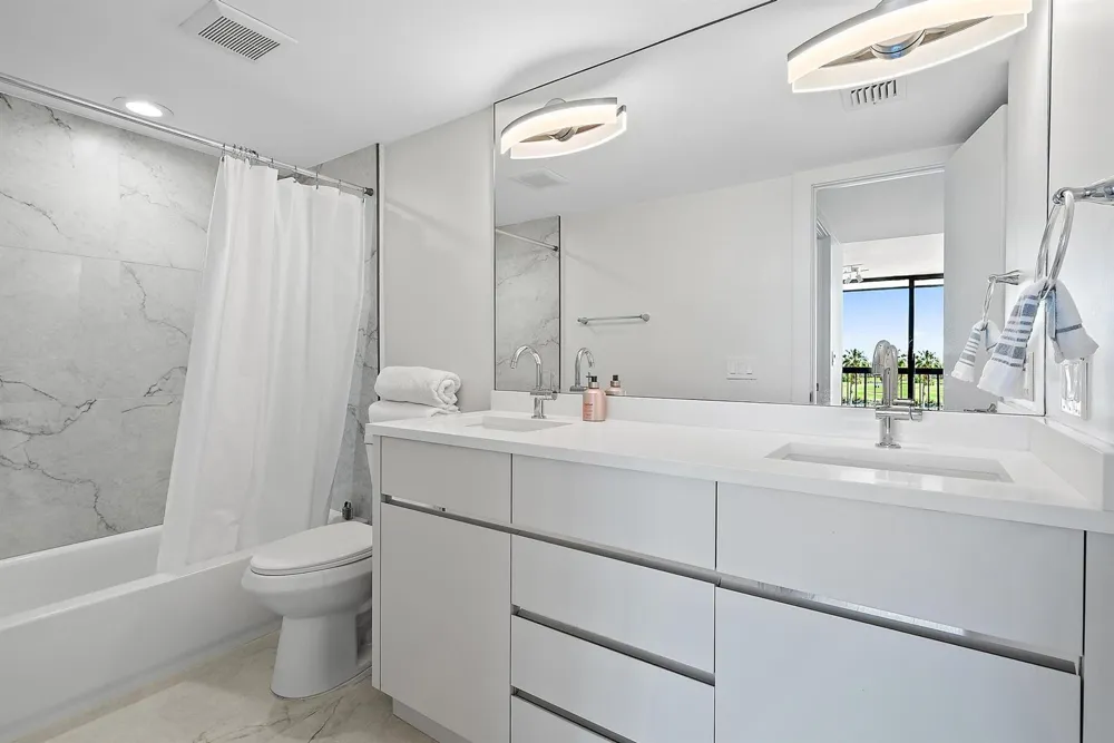 356 GOLFVIEW ROAD #405 North Palm Beach, FL 33408